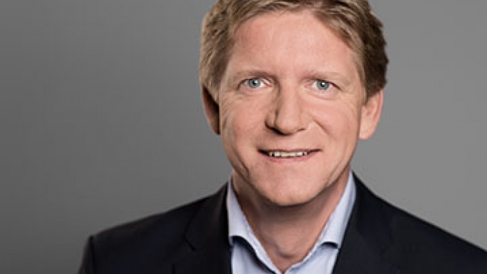 Dr. Bernd Benser